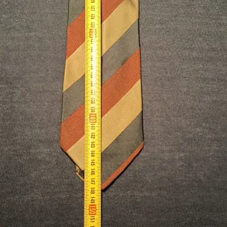 Corbata rayas Dolce Gabana pin up