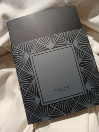 Pulsera Oriflame Cuero y Metal