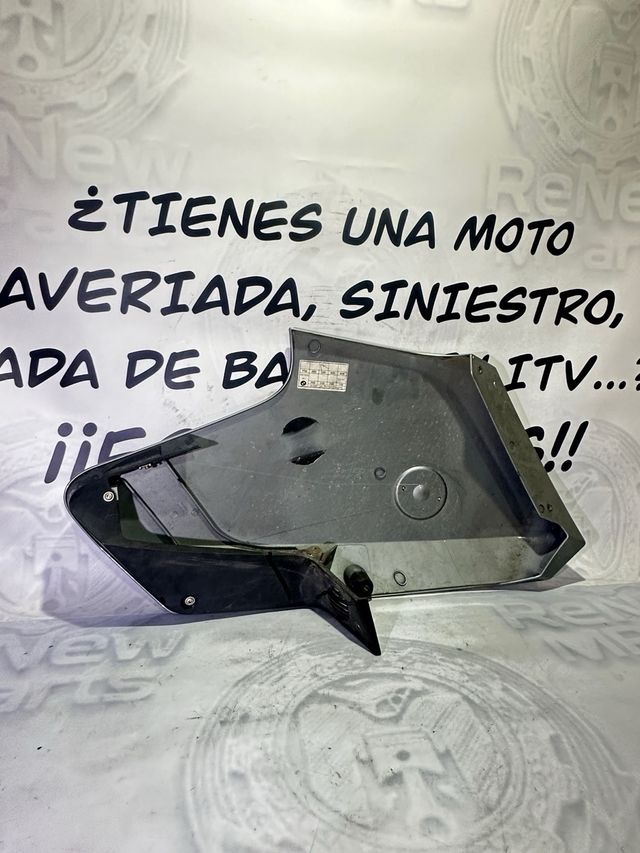 Tapa lateral BMW R1200RT derecha