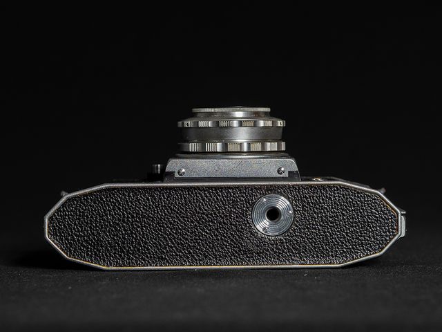 Praktica FX 2 con obiettivo Cassarit 50mm f/2.8