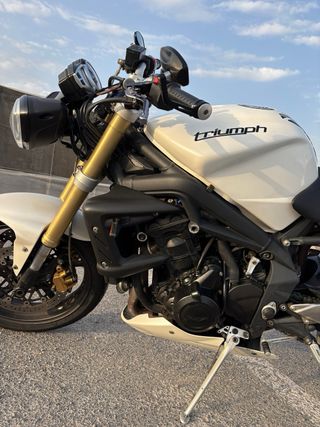 Triumph Street Triple 675