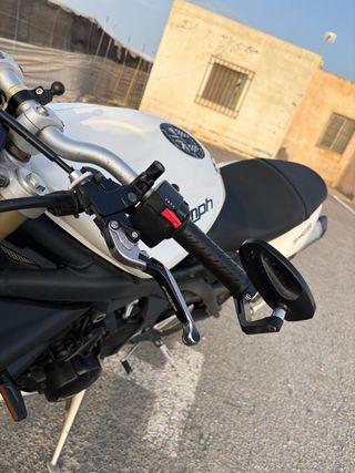 Triumph Street Triple 675