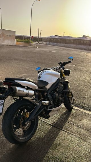 Triumph Street Triple 675