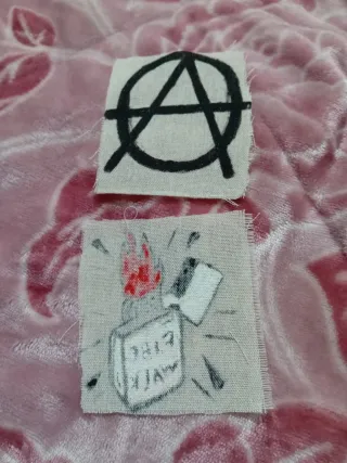 Lote 2 patches punk anarquia e isqueiro