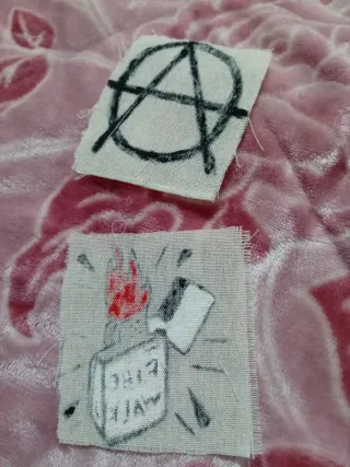 Lote 2 patches punk anarquia e isqueiro
