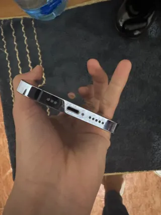 Teléfono Apple Gris/Plata  FUNCIONA SUPER BIEN ✅