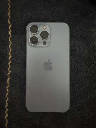 Teléfono Apple Gris/Plata  FUNCIONA SUPER BIEN ✅