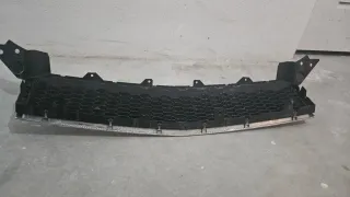 Rejilla Delantera / Calandra parachoques delantero