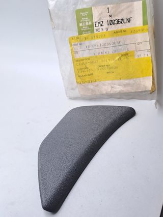 EMZ100360LNF Embellecedor cinturón Freelander