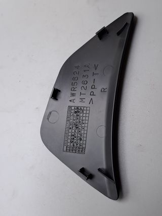 EMZ100360LNF Embellecedor cinturón Freelander