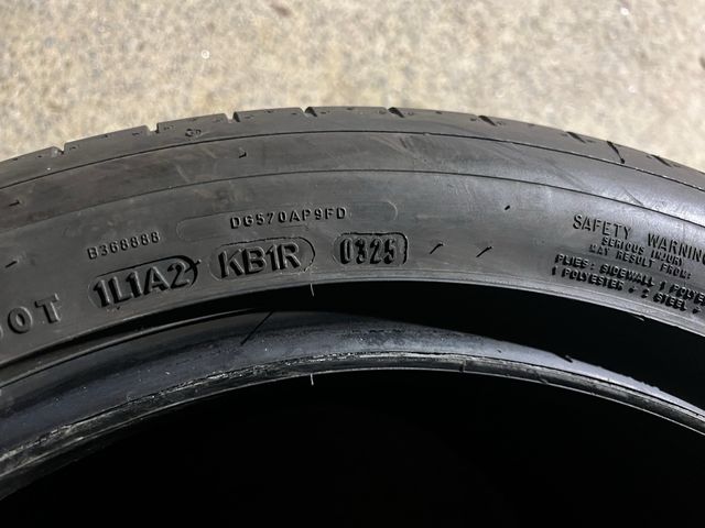 245/45/19 Dunlop Sport Maxx RT2