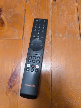 Decodificador Euskaltel 4K y mando