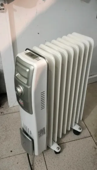 Vendo radiador aceite...potencia 2000W
