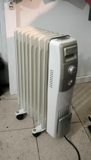 Vendo radiador aceite...potencia 2000W