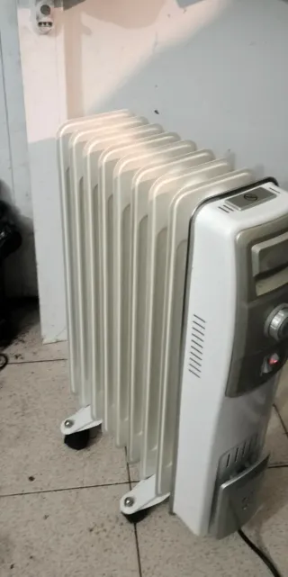Vendo radiador aceite...potencia 2000W