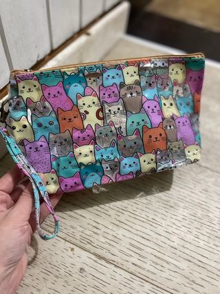 Neceser impermeable gatitos multicolor