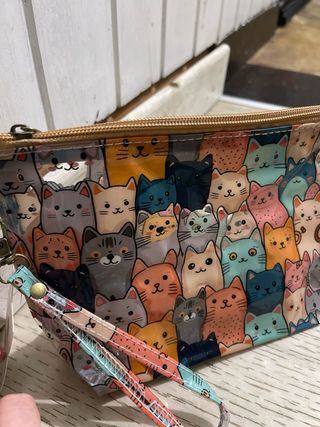 Neceser impermeable gatitos multicolor