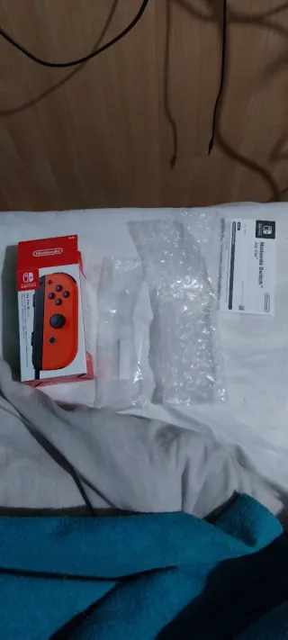 CAJA mando Nintendo Switch Joy-Con (R) Rojo Neón