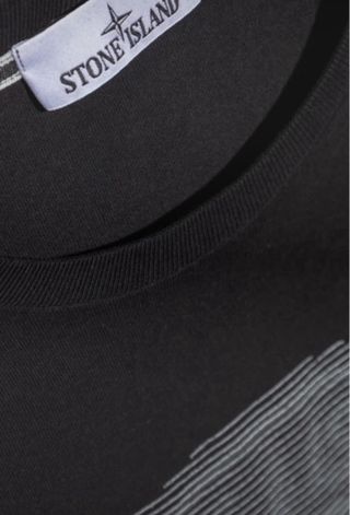 Camiseta Stone Island Negra