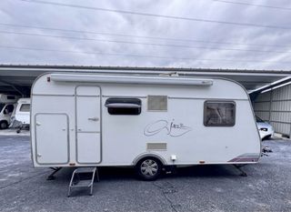 Se vende caravana Sun Roller Jazz 490 cp año 2006.