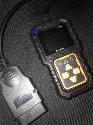 Lector OBDII universal (código errores)