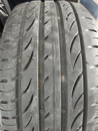 Pareja Neumáticos Pirelli 235/45/18