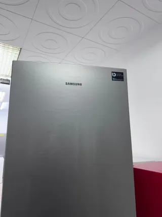 Nevera Samsung + garantía y transporte