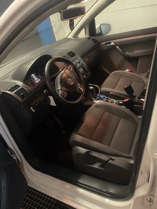 Volkswagen Touran 2.0tdi DSG 2015