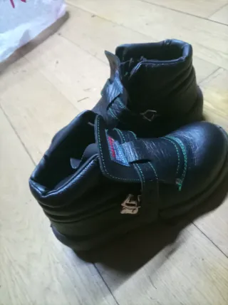 Zapatos soldar 38.5-39 nuevos