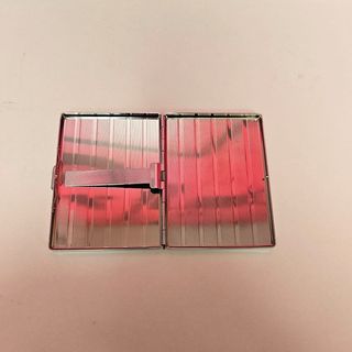 Pitillera plateada metálica