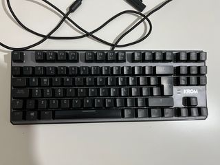 Teclado Krom Kernel TKL RGB Compact