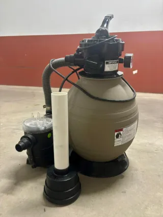 Depuradora Piscina Beige y Negra