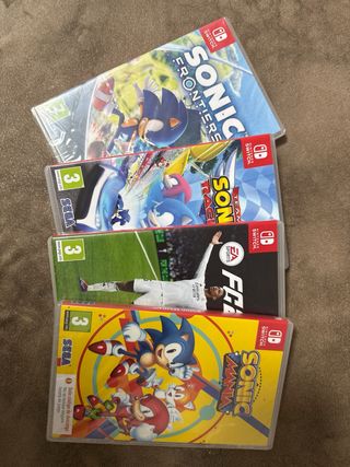 Nintendo Switch + 4 Giochi Sonic