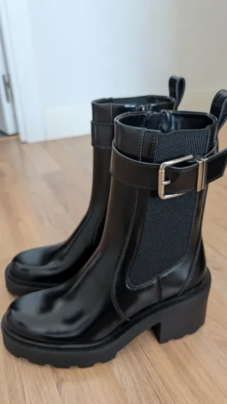 Botines Zara Negros con Hebilla