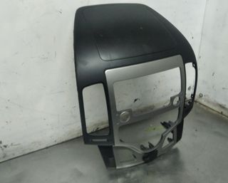 Consola central hyundai 847452r000 i30 432111