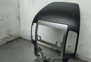 Consola central hyundai 847452r000 i30 432111