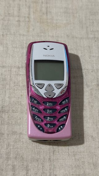 Nokia 8310 Libre Rosa Batería nueva y su Cargador