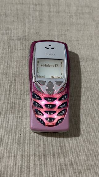 Nokia 8310 Libre Rosa Batería nueva y su Cargador