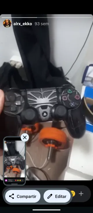 PS4 Slim 500GB pegatinas Spiderman + 2 mandos