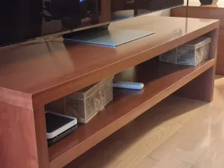 Mueble TV madera marrón