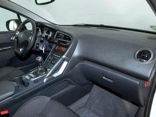 PEUGEOT 3008 STYLE TURBODIESEL 120CV