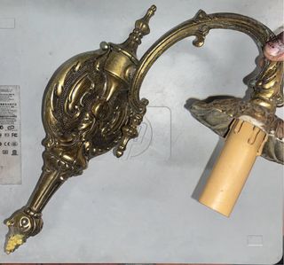 Conjunto de apliques de latón y colgador