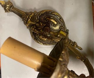 Conjunto de apliques de latón y colgador