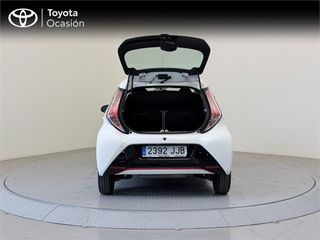 TOYOTA Aygo X-PLAY