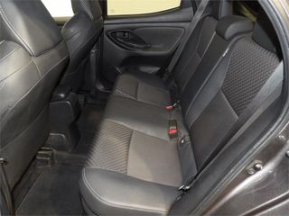 TOYOTA Yaris 1.5 120H Style