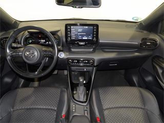 TOYOTA Yaris 1.5 120H Style
