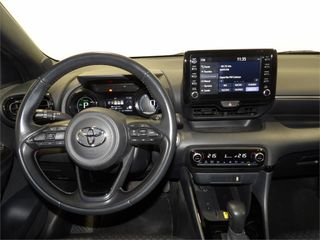 TOYOTA Yaris 1.5 120H Style