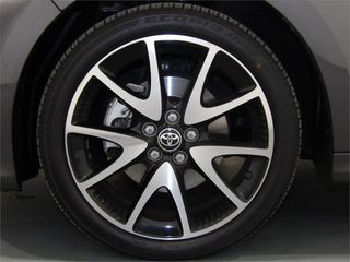 TOYOTA Yaris 1.5 120H Style