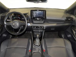 TOYOTA Yaris 1.5 120H Style