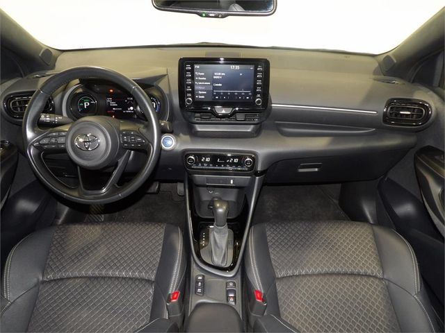 TOYOTA Yaris 1.5 120H Style